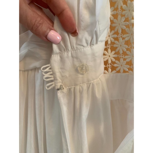 NWT Guess Women’s White Twisted Tank, Size 6 K224 - Picture 14 of 16